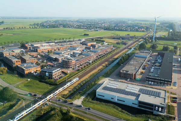 luchtfoto bedrijventerrein de trompet Heemskerk
